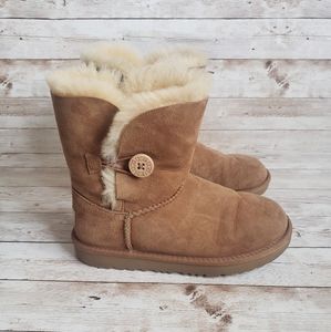 UGG K Bailey Button Boots. Size 2 Girls.